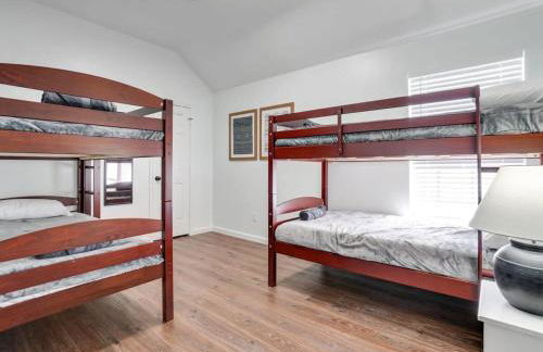 Modern Rustic Oasis Games Cinema UTD Plano Frisco - Photo 32