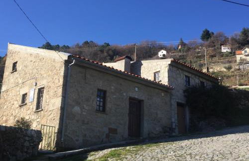 Abrigo das Penhas - Foto 1