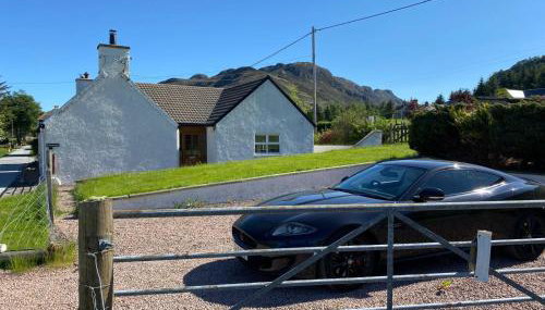 Loch Long Cottage, Dornie - 5 nights minimum stay - Foto 2