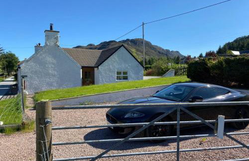 Loch Long Cottage, Dornie - 5 nights minimum stay - Foto 2