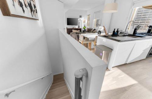 Lavish Two-Story Retreat in the Heart of Manhattan - Foto 14