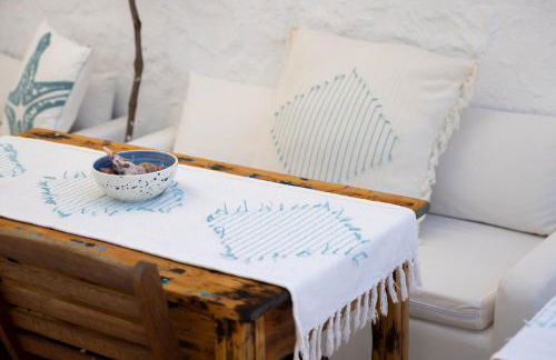 Monachofolitses - Photo 13