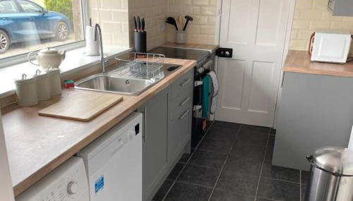 Cottage - Sleeps 6 - Garden - Parking - Foto 5