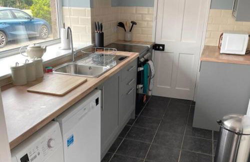 Cottage - Sleeps 6 - Garden - Parking - Foto 5