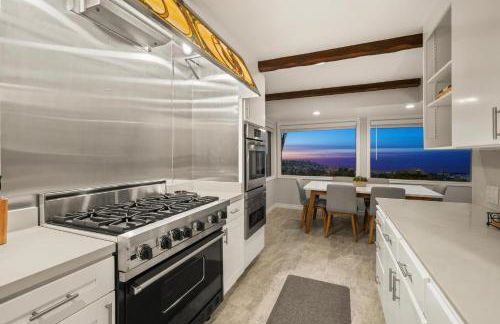 La Jolla Hilltop Haven with Ocean Views and Spa - Foto 17