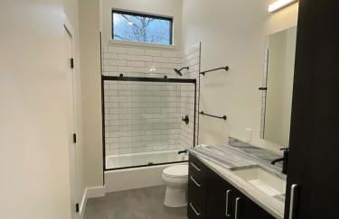 Luxury Modern Cabin near Skiing - Foto 21