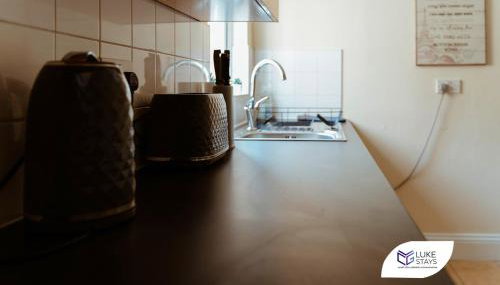 Luke Stays -Whitehall Road - Foto 5