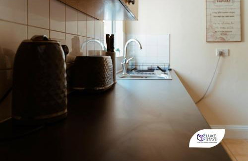 Luke Stays -Whitehall Road - Foto 5