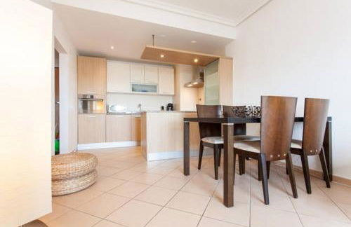 Casa Sol, Fast WIFI, Airco, swimming pool near the Beach Praia Da Rocha - Photo 15