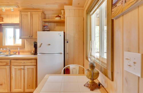 Lake Access, Deck Rustic Retreat in Kalispell! - Foto 7