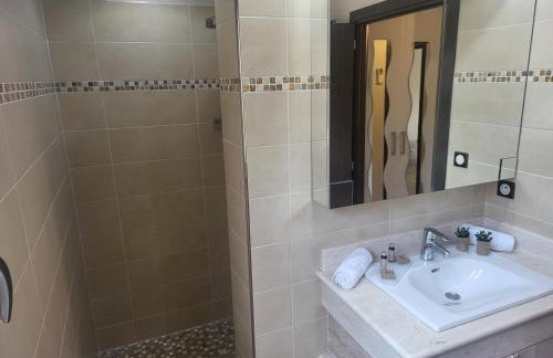 Christelle - Photo 12