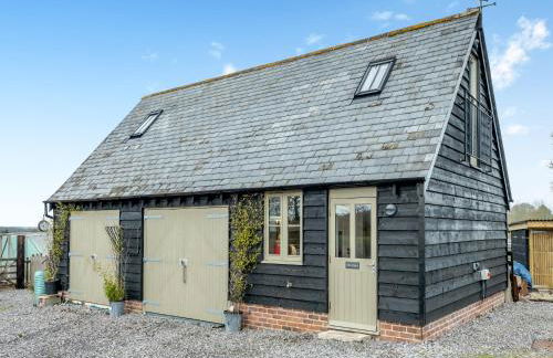 The Studio - Photo 2