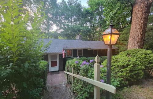 Shiners Hideaway - Cozy Cabin with Trails & Family Memories - Foto 17