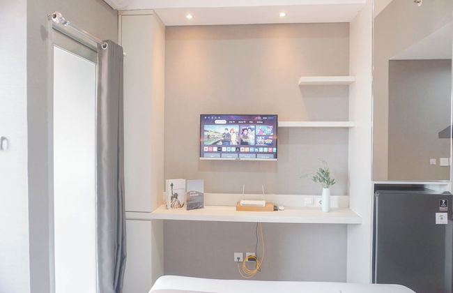 Comfortable Design Studio Room At Transpark Juanda Bekasi Timur Apartment - Foto 7
