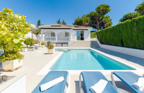 Modern villa with Heated Pool & BBQ Next to the Beach - Foto 4