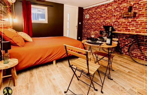 "The speakeasy" Pub new yorkais Centre ville - Idéal PRO - Wifi Fibre - Rétroprojecteur cinéma - Foto 4