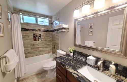 Air Conditioned! Paradise Park Brand new 2-bedroom Suite - Foto 9