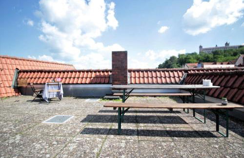 City Apartment - Old Main Bridge, own garage parking space - Foto 25