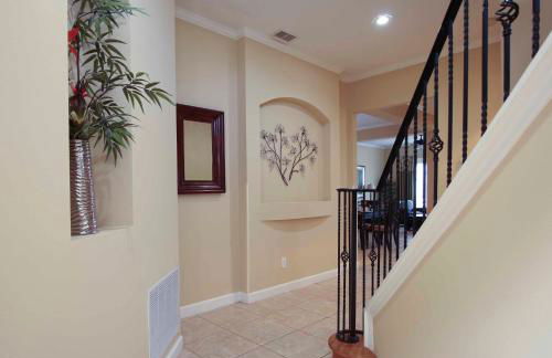 Luxury Villa 5 Bedrooms Minutes from Disney in the Reunion resort - Foto 17