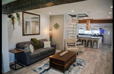 Family Home with Private Pool Yard Only 24 Mi to Disney - Foto 49