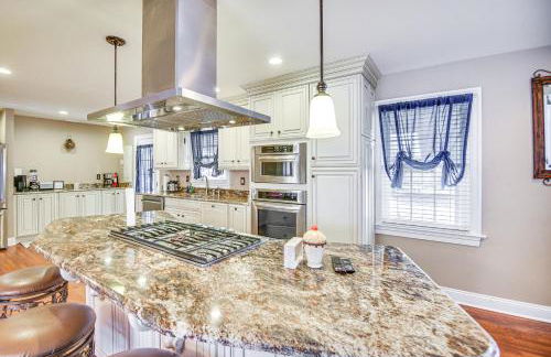 Waterfront Home with Dock and Yard in Hampton! - Foto 9