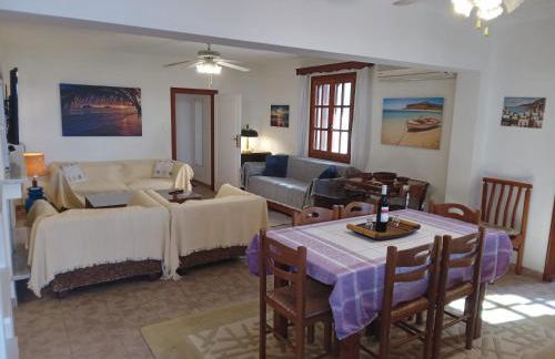 Seaside Home with Sea Views & Large Terrace - Foto 16