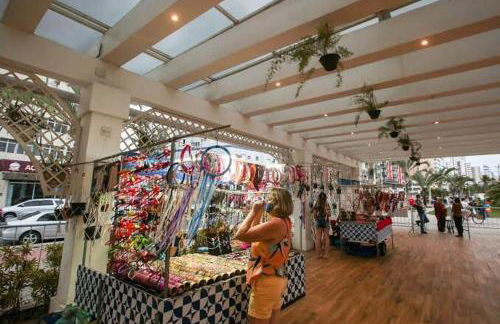 Casa Lindíssima e Espaçosa com 2 Piscinas - Adulto e Infantil, Perto da Praia, Opção da Piscina Adulto Aquecida Cobrado à Parte, 4 Quartos Frente as Piscinas, Área Gourmet Completa com Churrasqueira, Forno e Fogão a Lenha, Mesa de Bilhar, Lareira na Sala - Photo 50