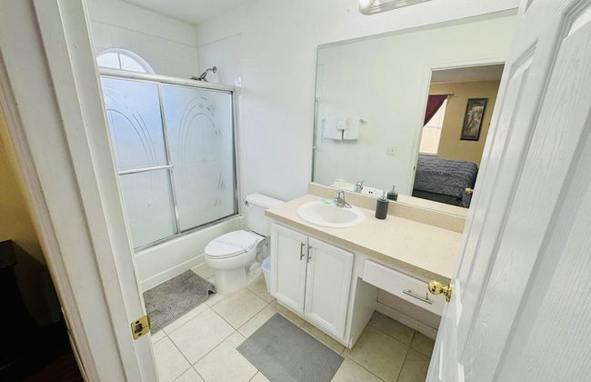 7/6.5 Beautiful Vacation Home With Private Pool, and Much More!! - Foto 49