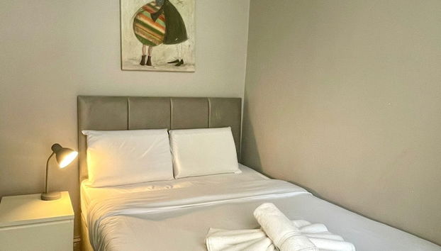 Baker Street Apartments - Photo 5, Room