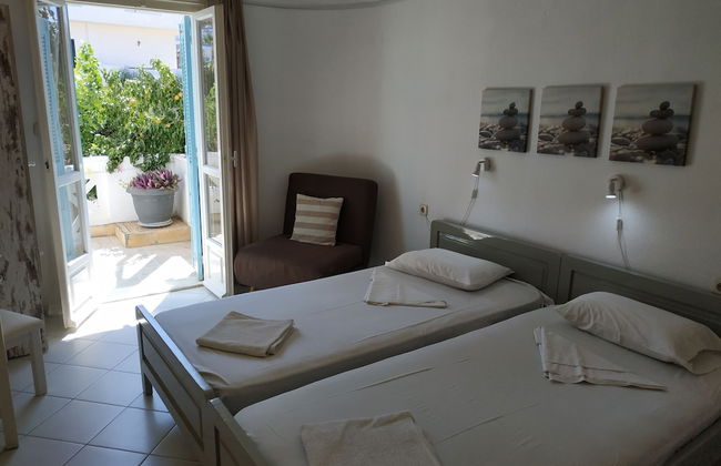 Renia Studios -studio for 2 Pers With a Swimming Pool - Photo 9