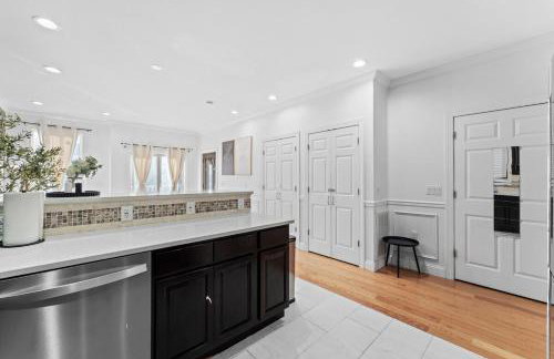 Modern Haven Near PATH NYC in 20 mins 12 PPL - Foto 4