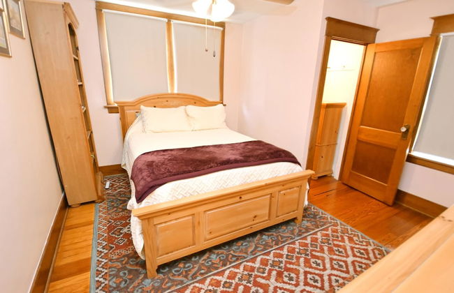 Updated Bungalow Steps to Notre Dame 410 - Foto 20