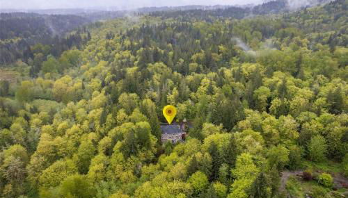 Cascadia Family Mansion, Hot Tub, Game Room, Gym! - Foto 3