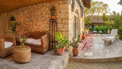 Villa Neli, Palazzolo Acreide, Siracusa, Hot Tub, Wi-Fi & Parking - Foto 5, Garden, Garden view