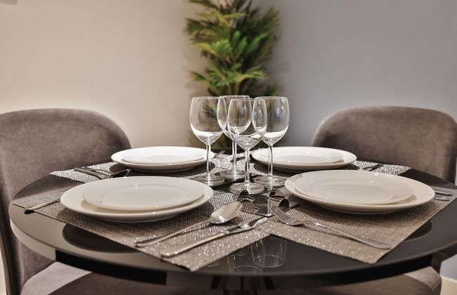 Luxury Apartments Business Bay Gym-Pool-Parking by Sojo Stay - Foto 7