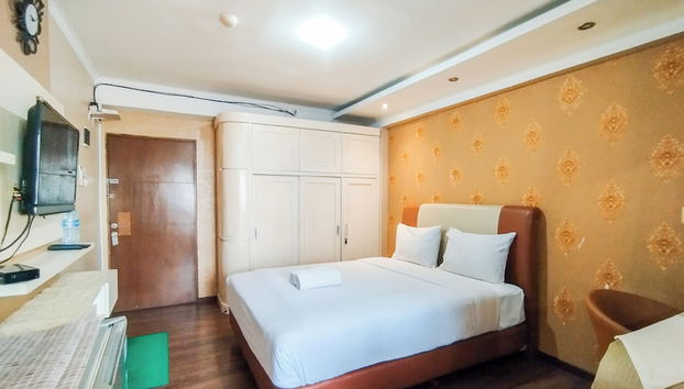 Nice And Comfortable Stay Studio At Gateway Ahmad Yani Cicadas Apartment - Foto 3, Habitación
