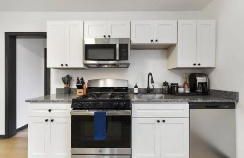 HostWise Stays - Butler St, Off-Street Parking, Brand New! - Foto 3