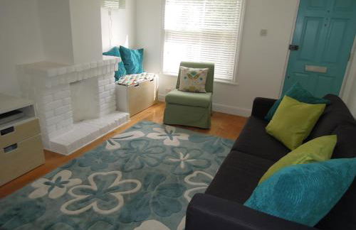 Pretty Victorian Cottage - Photo 5