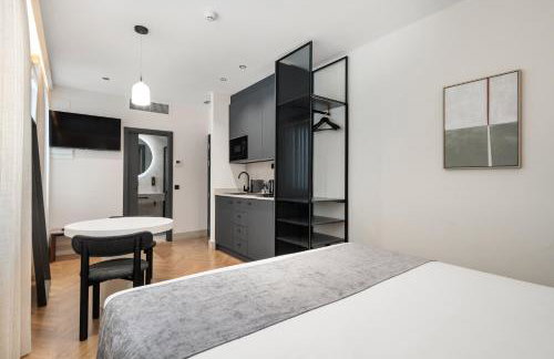 Pacifico Suites near Retiro - Photo 48