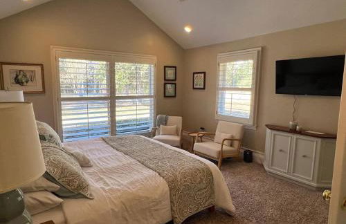 Roomy Retreat - Photo 19