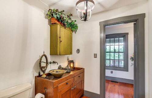 Spacious and Historic Cabin in New Haven with Pond! - Foto 35