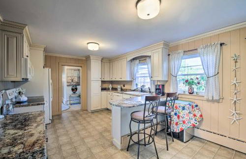 Peaceful Maine Home with Patio Ocean Inlet Getaway! - Foto 6