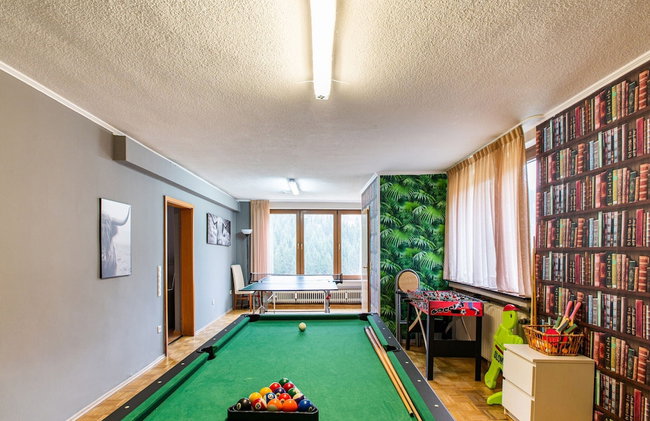 Spacious Holiday Home With Private Terrace - Photo 25