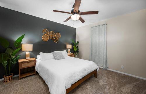 Woodlands Area Lake View Retreat - Foto 27