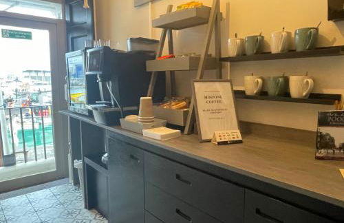 The Old Custom House - Photo 2