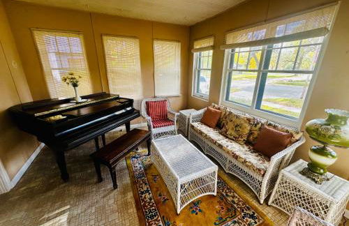 Historic McDowell House Antique Charm by Hospital - Foto 15