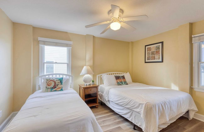 Sleeps 28 Beachfront w/ Pool, Hot Tub, Game Room Atlantic Watch by Avantstay - Foto 51