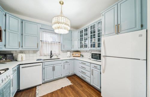 Hottub, Pool Table, Basketball, Firepit, Sleeps 8 - Photo 39