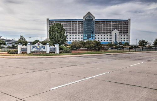 Shop and Dine Fort Worth Condo with Racetrack Views! - Photo 49