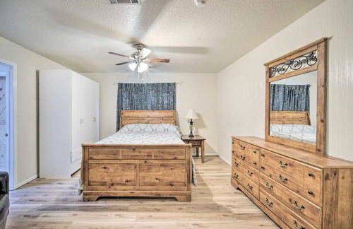 Convenient Las Cruces Home with Patio and Grill! - Foto 12